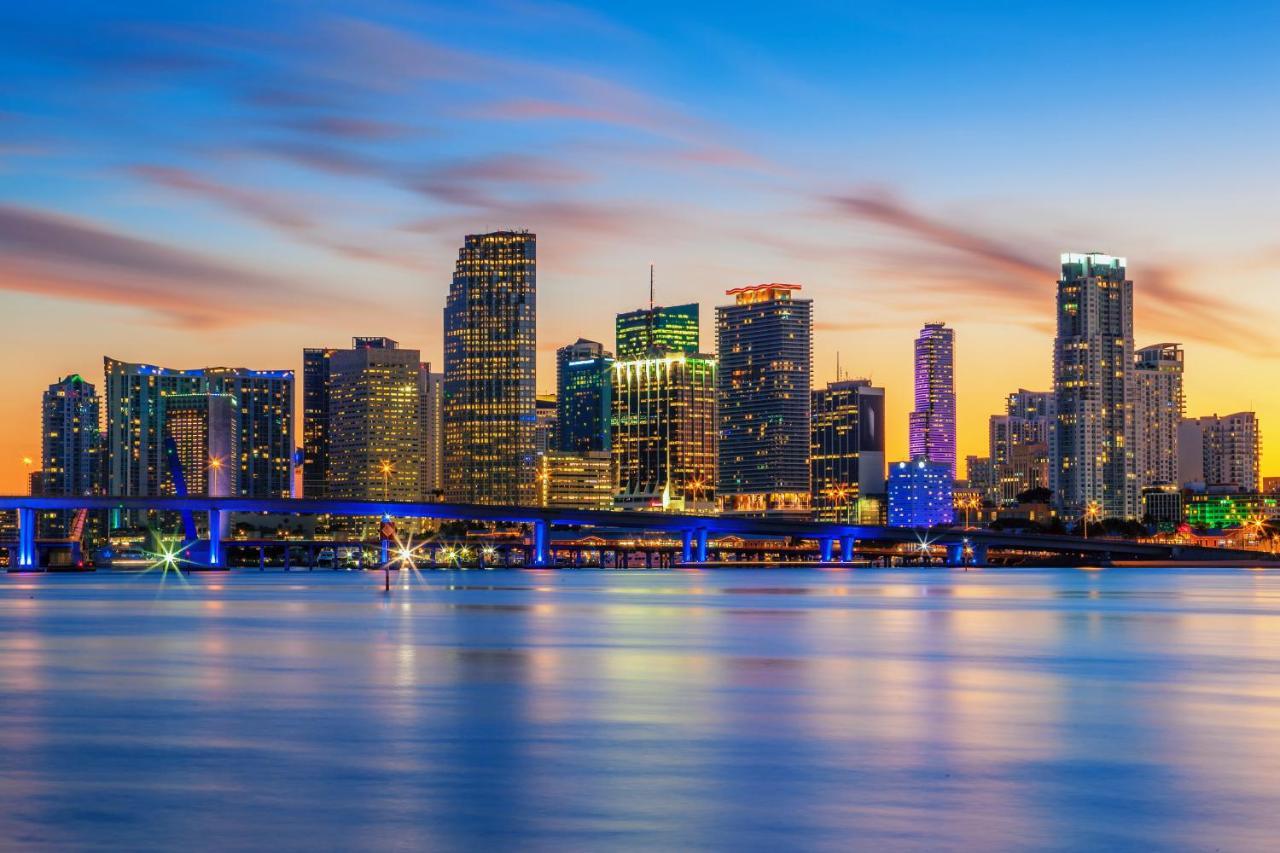 Enchanting Cozy Apartment 10 Min Away From Airport, Calle 8, Brickell, Coral Gables, The Beach And More! Miami Buitenkant foto