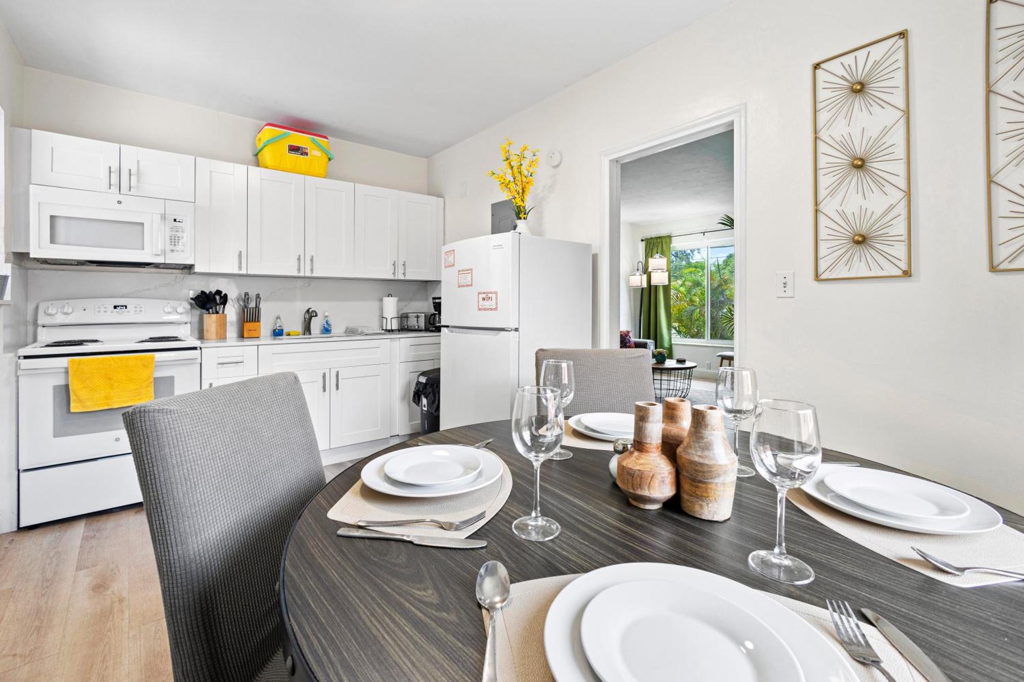 Enchanting Cozy Apartment 10 Min Away From Airport, Calle 8, Brickell, Coral Gables, The Beach And More! Miami Buitenkant foto