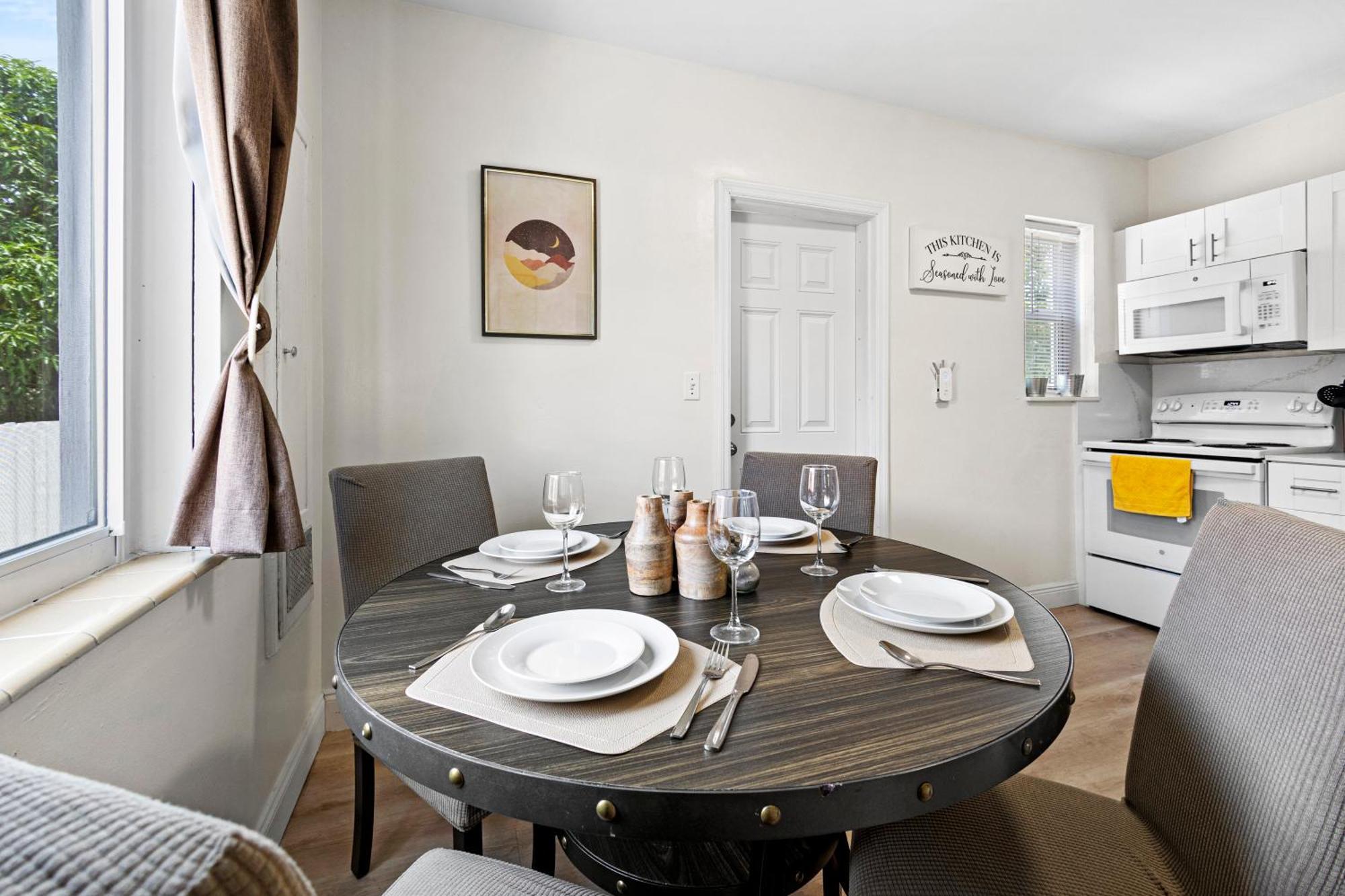 Enchanting Cozy Apartment 10 Min Away From Airport, Calle 8, Brickell, Coral Gables, The Beach And More! Miami Buitenkant foto